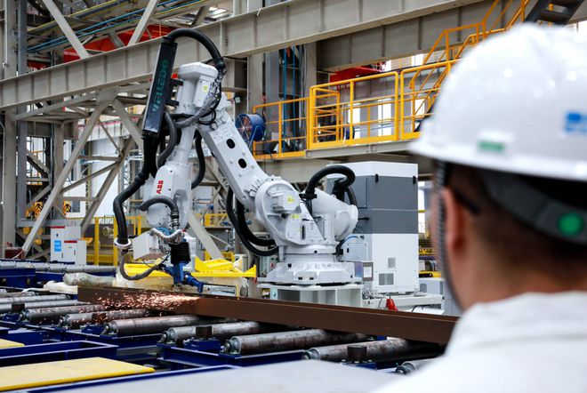 我國首個(gè)海洋油氣裝備制造'智能工廠'成功投產(chǎn)，引領(lǐng)海洋工程裝備研發(fā)新篇章